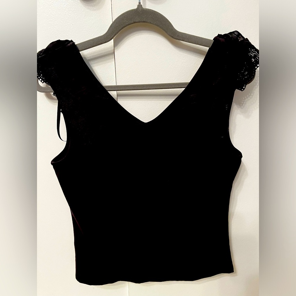 Laundry by Shelli Segal fitted dressy tank